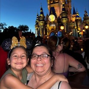 Meet your Posher, Amalia jorgina